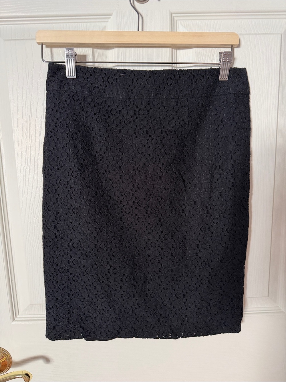 Banana Republic Black Lace Pencil Skirt size 4